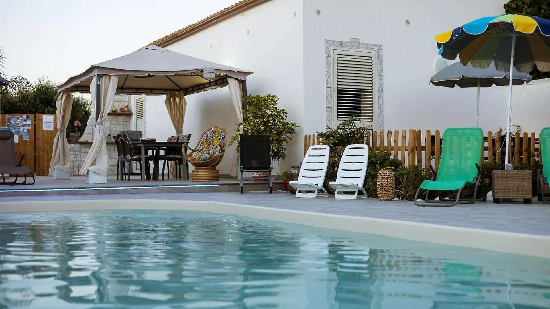 Hotel Panorama sulle Egadi Parrinello 0*,  Italia